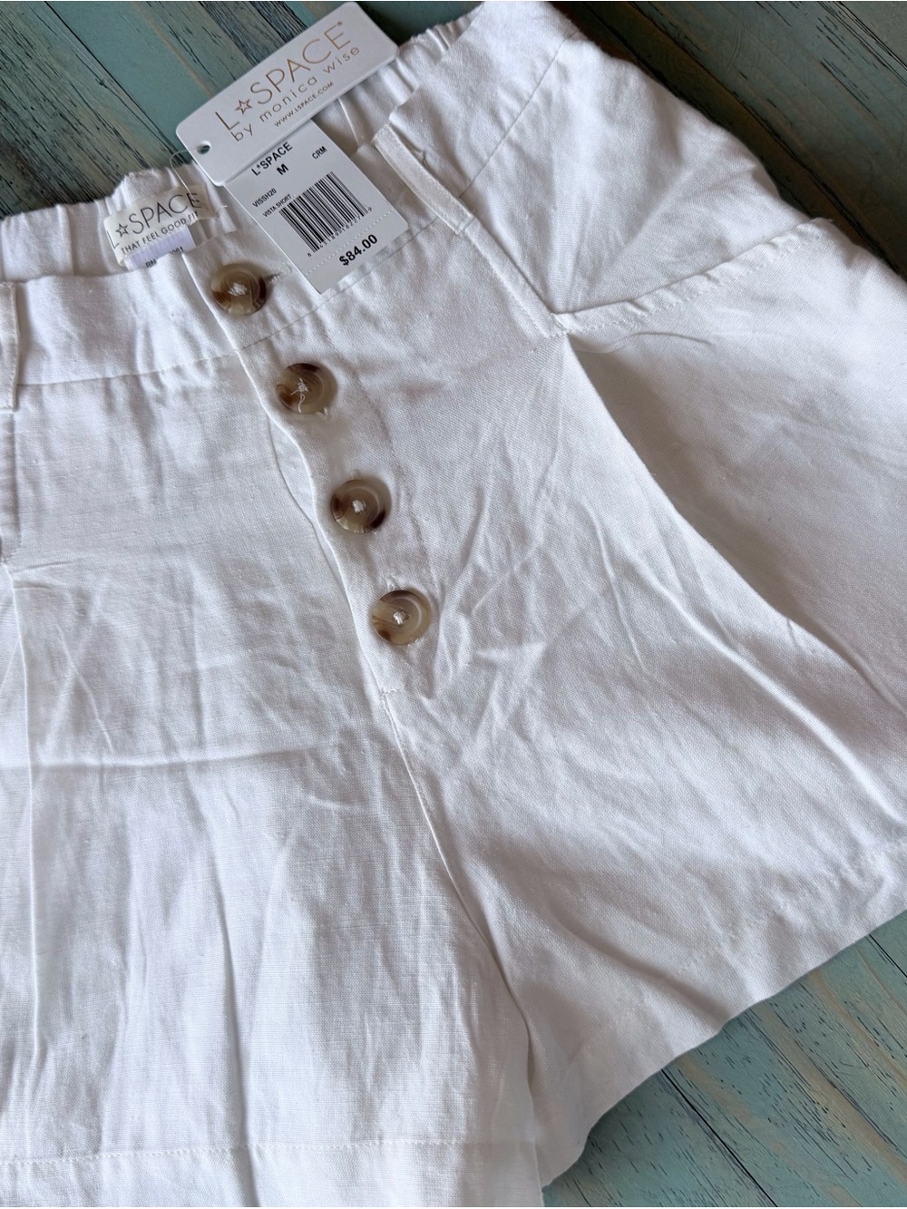 l*space White High-Waist Button-Front Shorts
